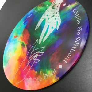 Tie-Dye Acrylic Charger Plate with Hand and Crystal Design – side view