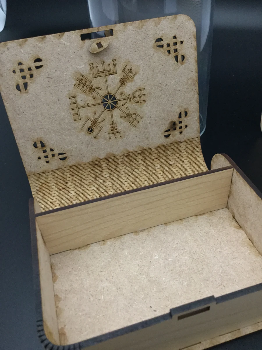 Viking Rune Keepsake Box - Image 8